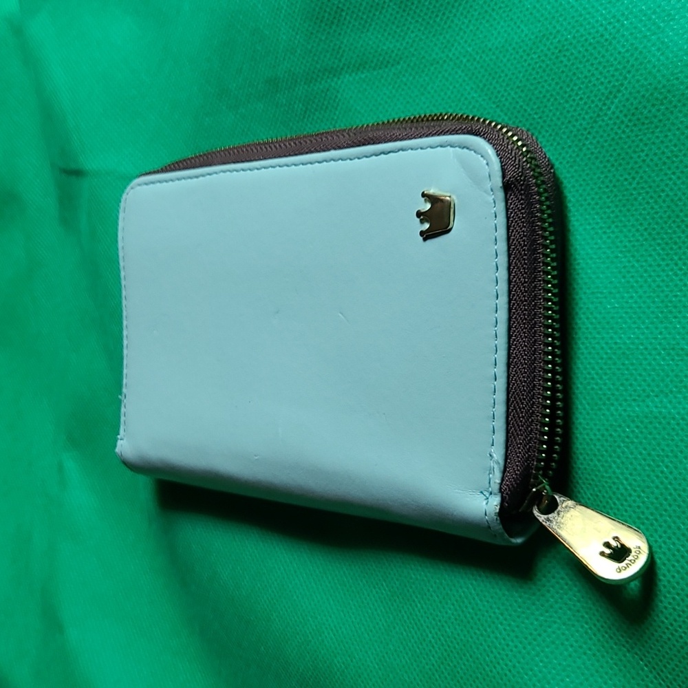 Crown 👑 Pouch 👝